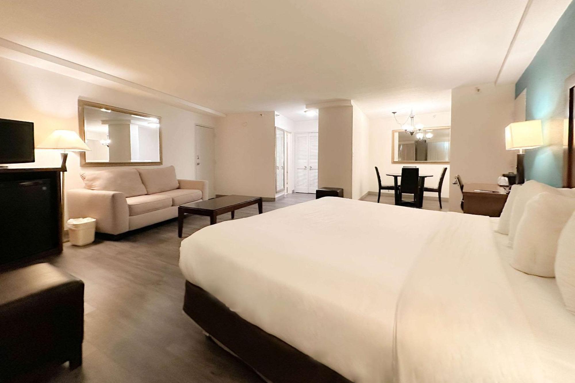 Comfort Inn & Suites Kissimmee By The Parks Four Corners Εξωτερικό φωτογραφία