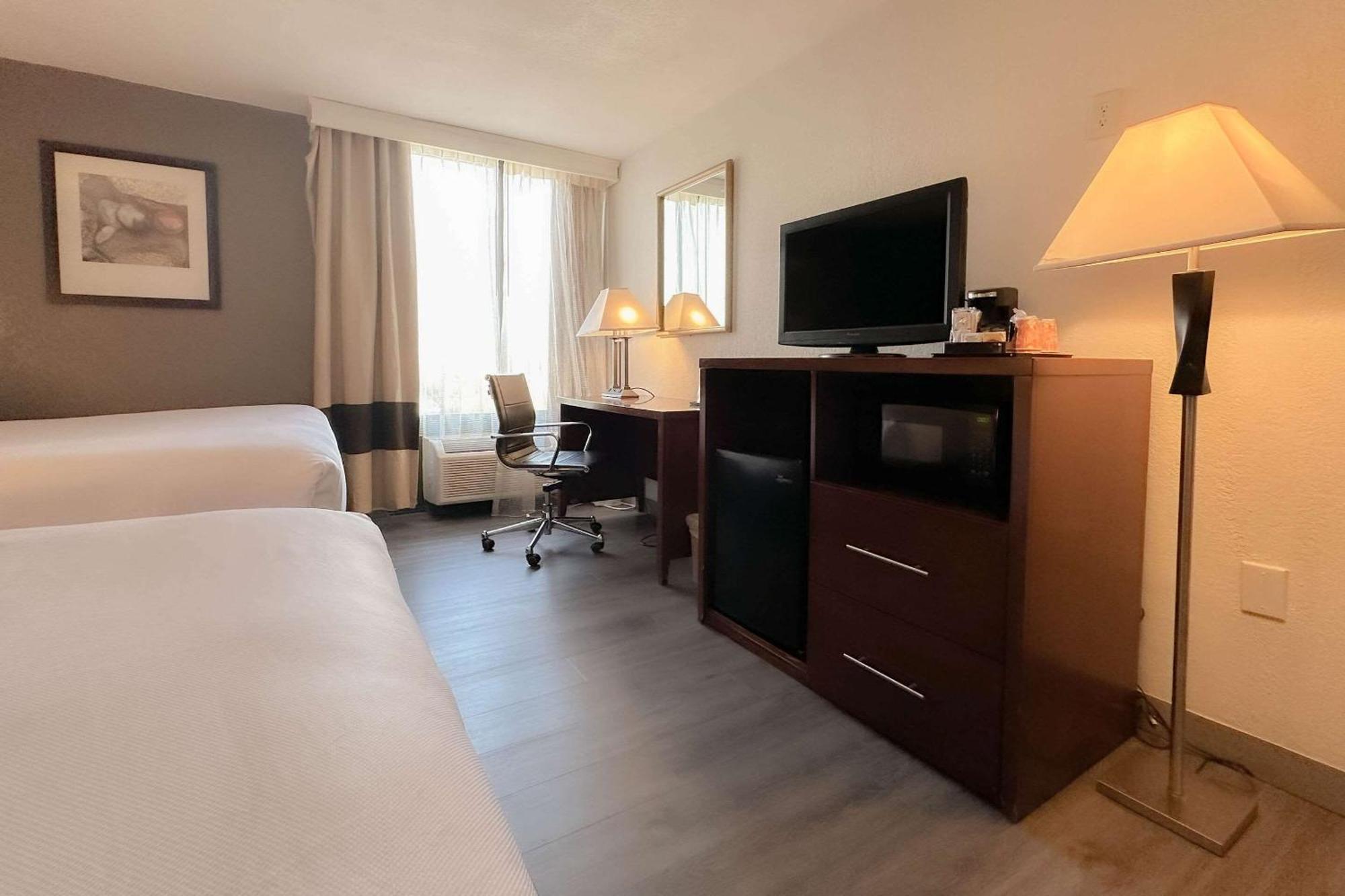 Comfort Inn & Suites Kissimmee By The Parks Four Corners Εξωτερικό φωτογραφία